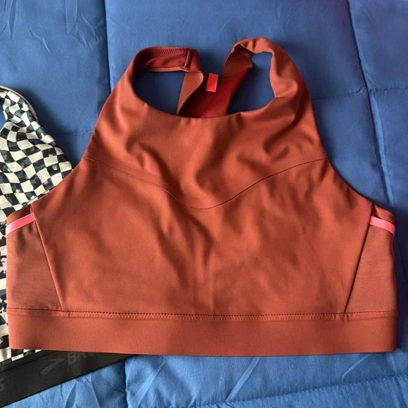 Lot of 6 Brooks Running 3 Pocket Sports Bra Sz 36DD/38DD! - Picture 6 of 13